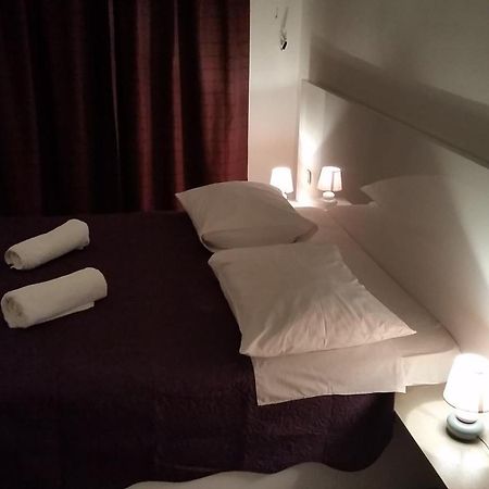 Apartments Silvija Primošten المظهر الخارجي الصورة