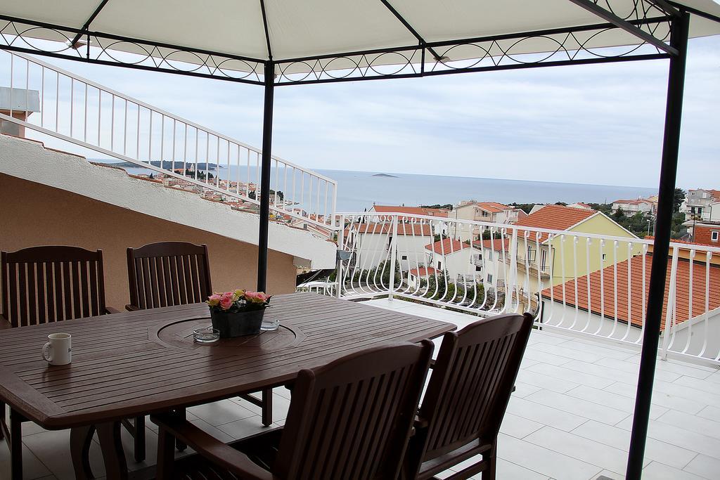 Apartments Silvija Primošten المظهر الخارجي الصورة