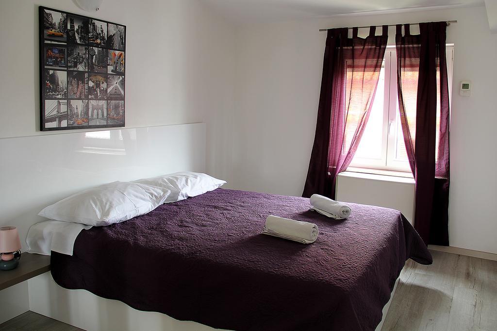 Apartments Silvija Primošten المظهر الخارجي الصورة